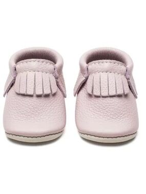 Infant Fringe Moccasins in Light Pink